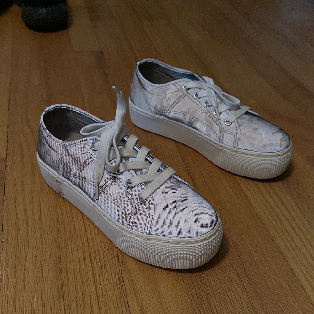 Steve madden reflective camo platforms